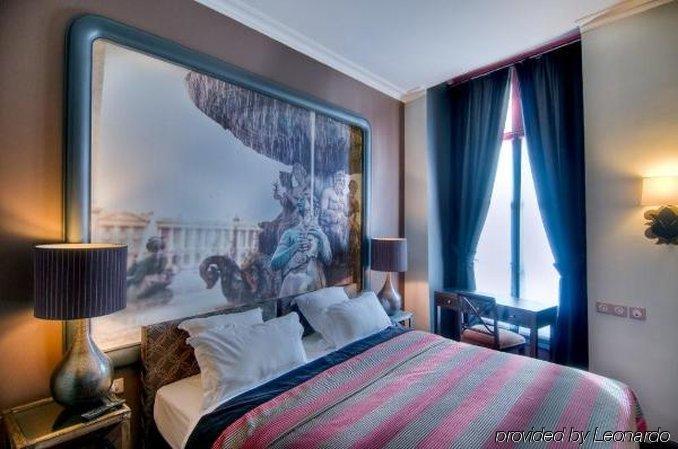 Hotel Fontaines Du Luxembourg Париж Стая снимка